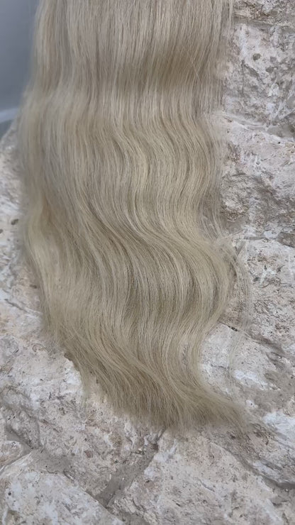 101G | 22INCH | #60 | Russian Keratin Bonds ‘Light Water Wave’